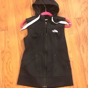 Black North Face vest Size S New!